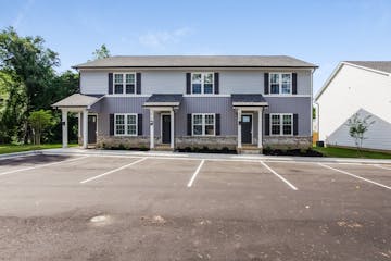 510 Rogers Lake Rd E Kannapolis, NC 28083